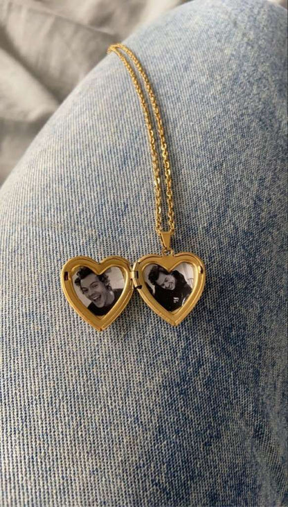 Metal Heart Photo Necklace