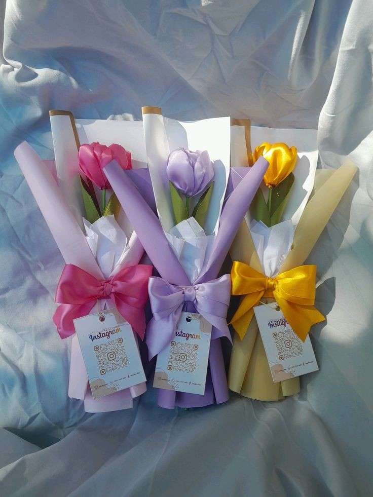 Ribbon Tulip Bouquet