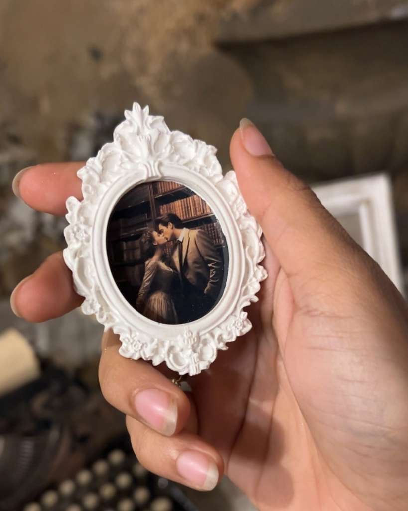 Vintage Frame Magnet