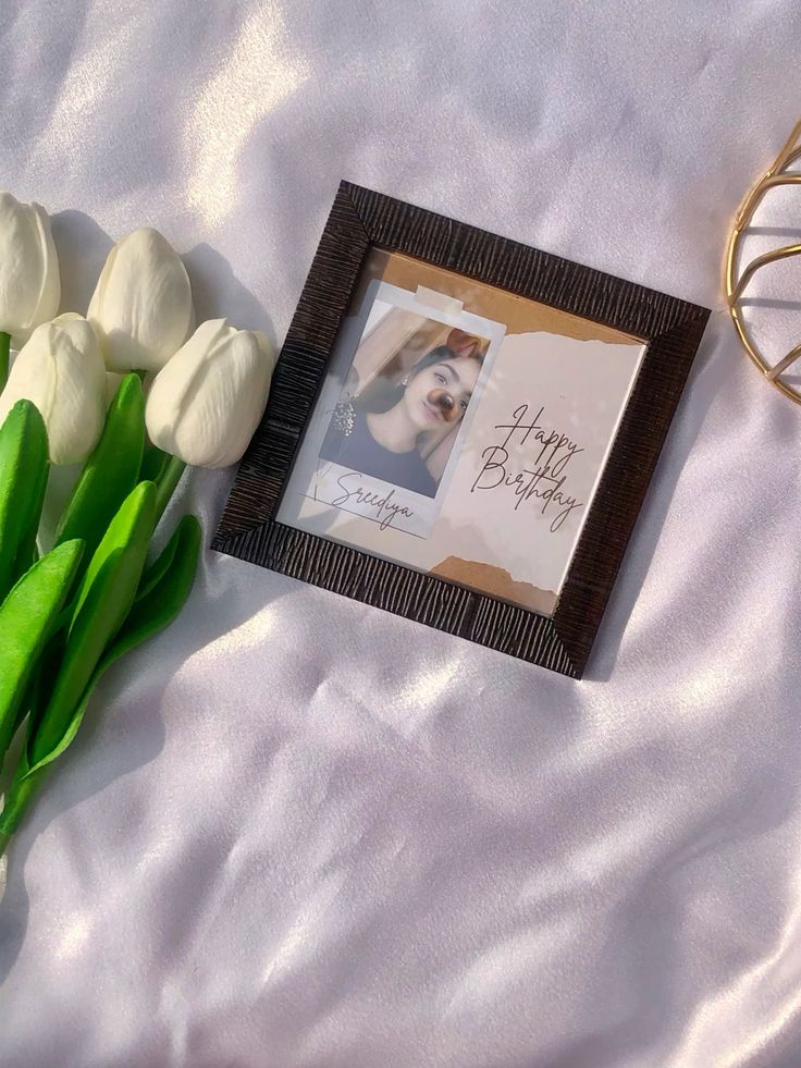 Mini Aesthetic Frame