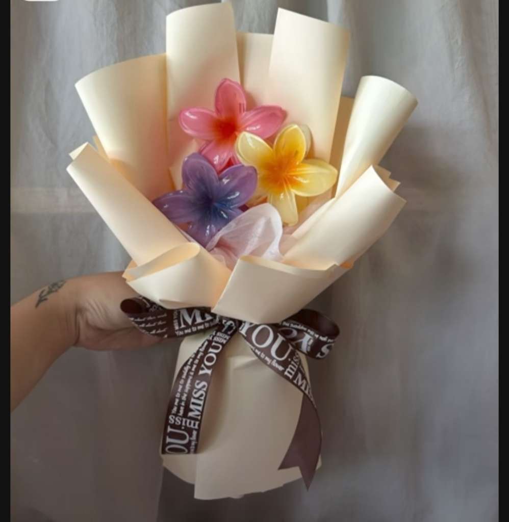 Floral Clutcher Bouquet