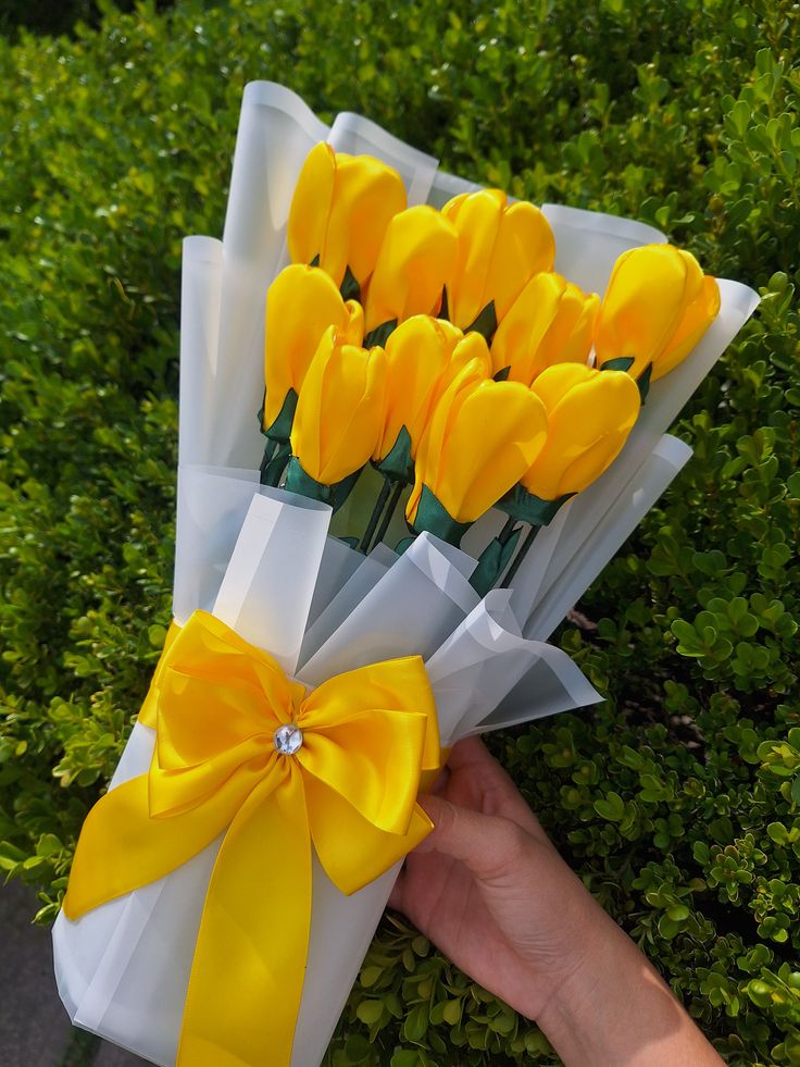 Ribbon Tulip Bouquet
