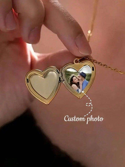 Metal Heart Photo Necklace